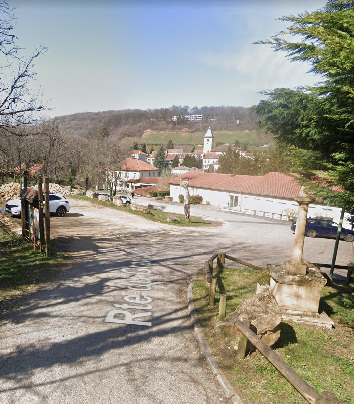 Vaux